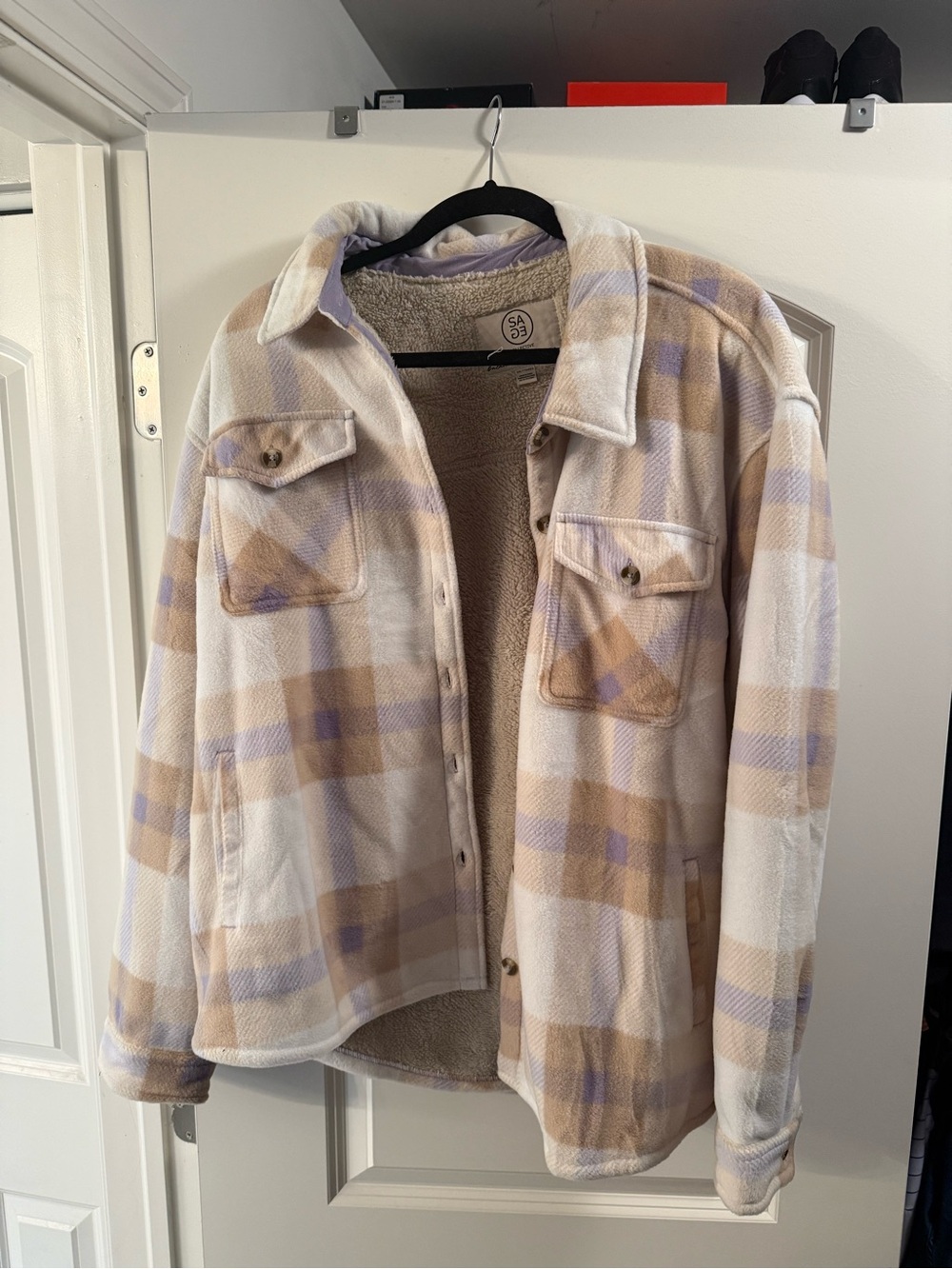 Women’s Sherpa lined flannel jacket